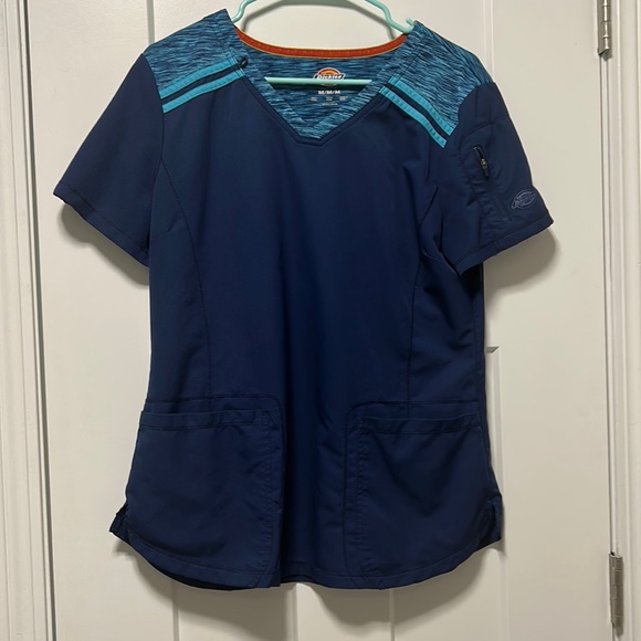 Dickies Scrub Top - Picture 1 of 5